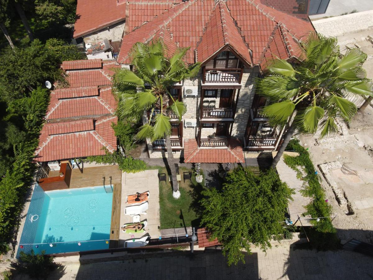 Adalis Boutique Hotel Side Exterior foto